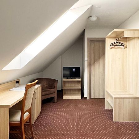 Motel Db2000 Biłgoraj Екстериор снимка