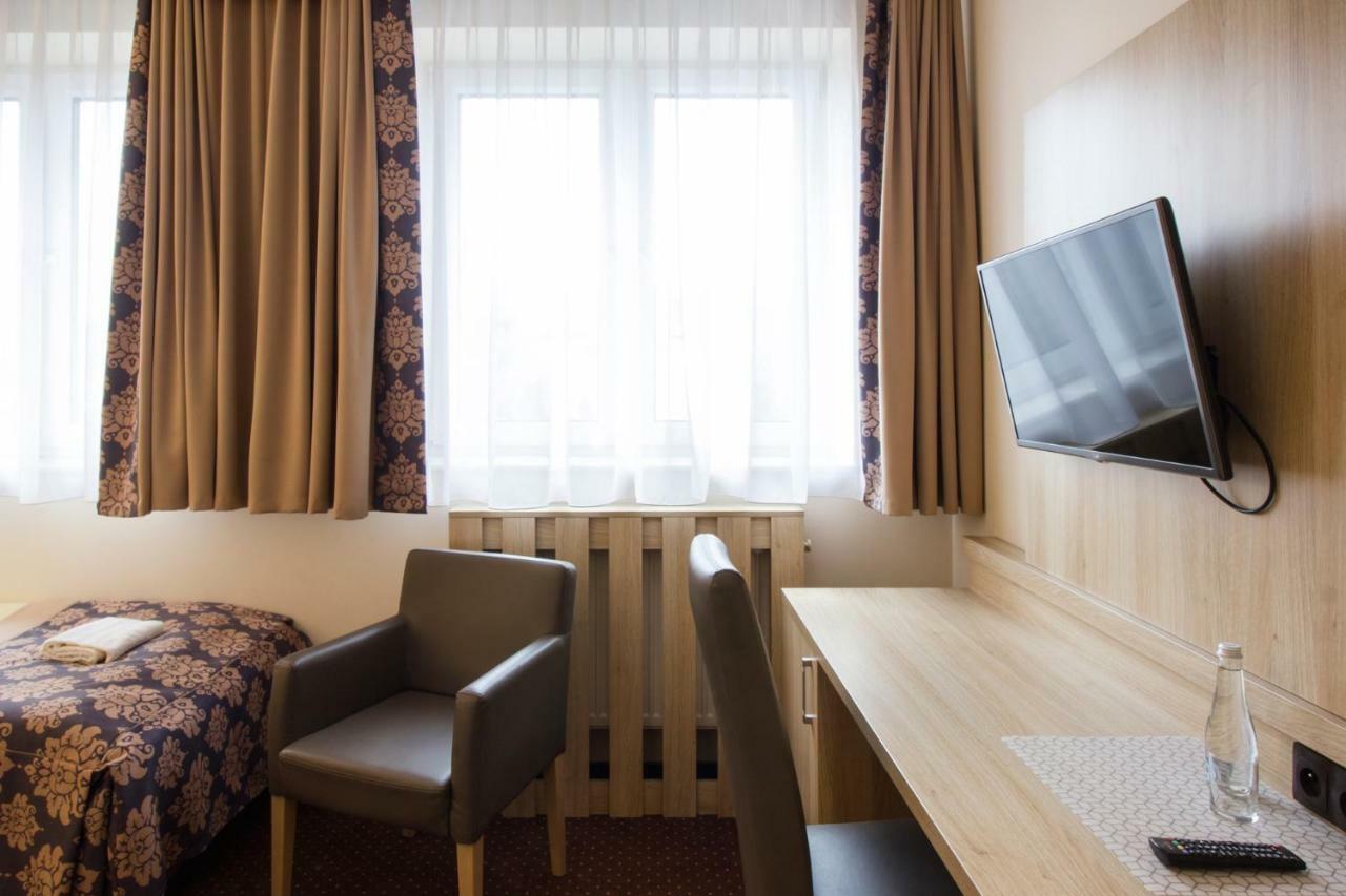 Motel Db2000 Biłgoraj Екстериор снимка