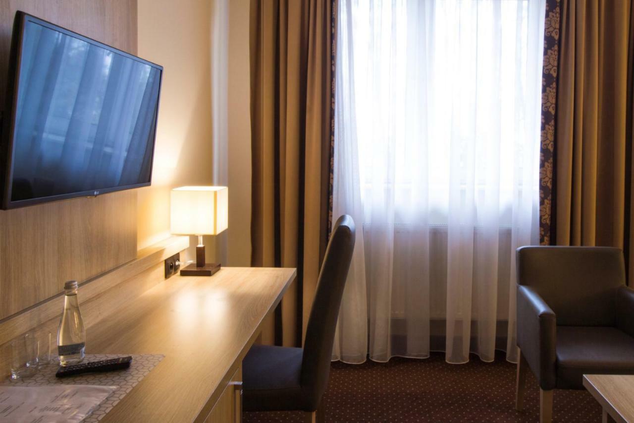 Motel Db2000 Biłgoraj Екстериор снимка